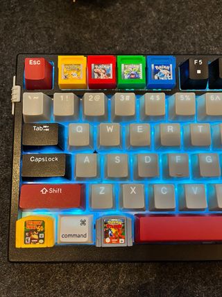 Keycap Pokemon amarillo gameboy