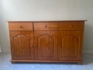 Mueble comedor pino 3 puertas y 3 cajones