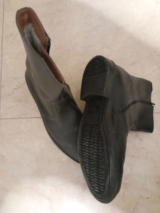 Botas piel de hombre negras