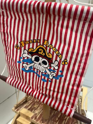 Barco Pirata Jolly Roger + Figuras