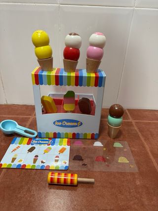 Heladería de madera para niños