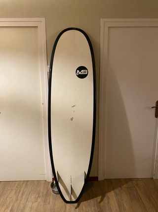 Tabla de surf 6.8’’ con solo 2 usos.