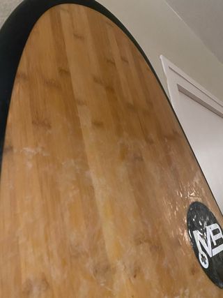 Tabla de surf 6.8’’ con solo 2 usos.