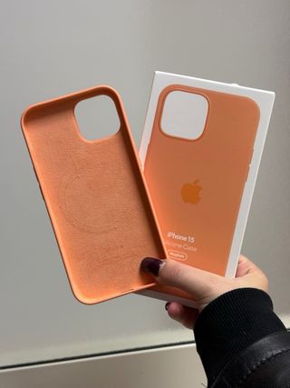 Cover MagSafe per iPhone 15