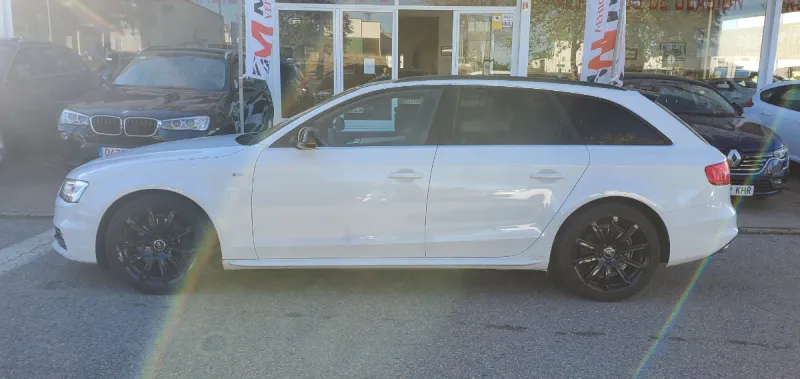 Audi A4 AVANT 3.0 TDI DPF 2012, foto 3