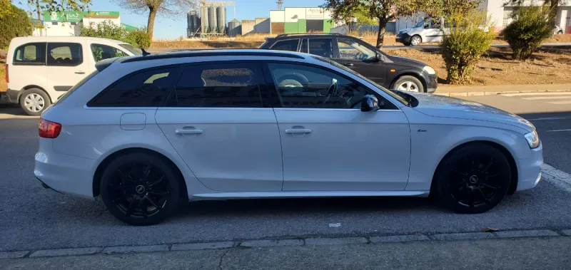 Audi A4 AVANT 3.0 TDI DPF 2012, foto 7