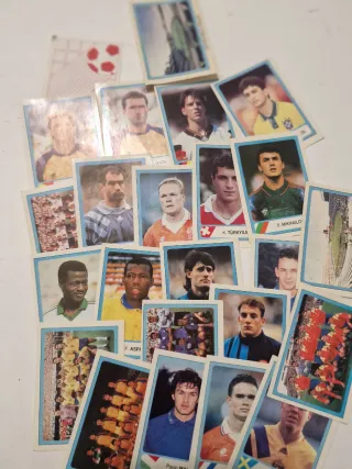 Lote cromos Dragon Ball Z y fútbol antiguos