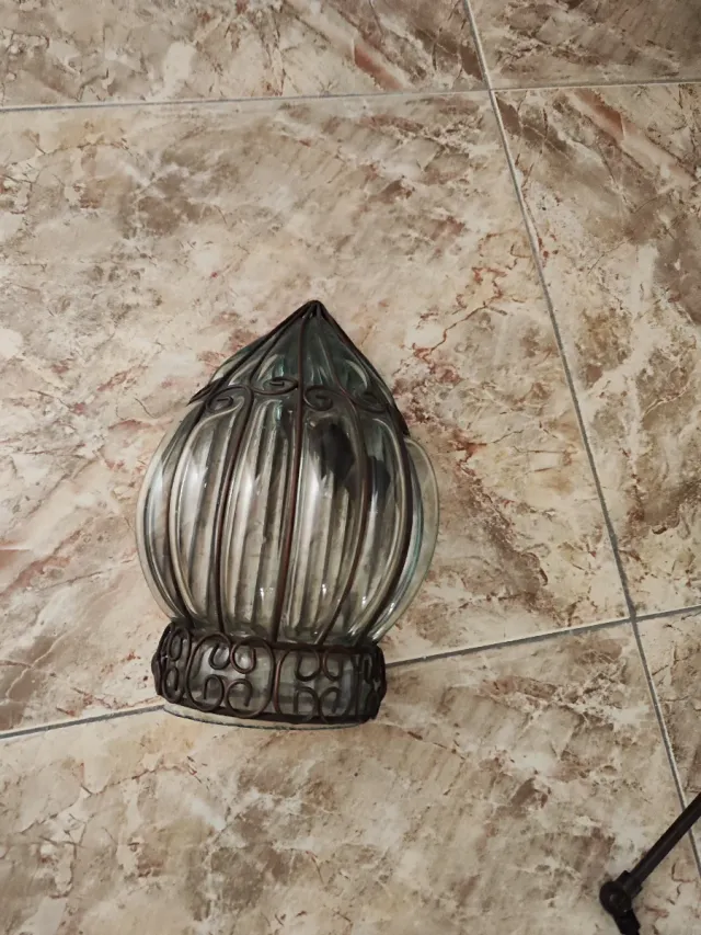 Lámpara de cristal y metal