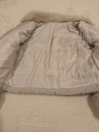 Chaqueta pelo color crudo