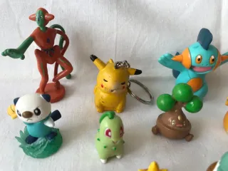 Lote Figuras Pokémon
