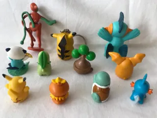 Lote Figuras Pokémon