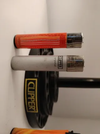 Pack 28 • 4 accendini Clipper