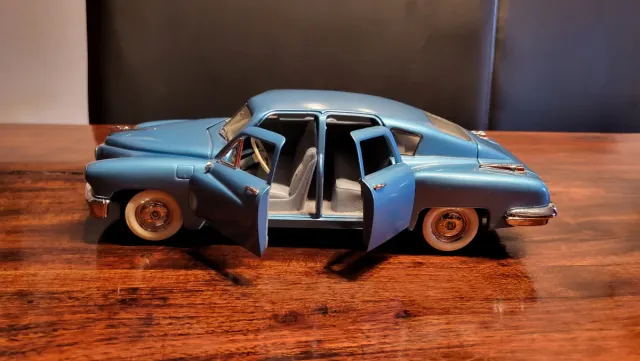 Coche a escala Tucker 1948 the franklin mint