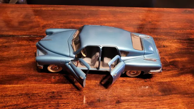 Coche a escala Tucker 1948 the franklin mint