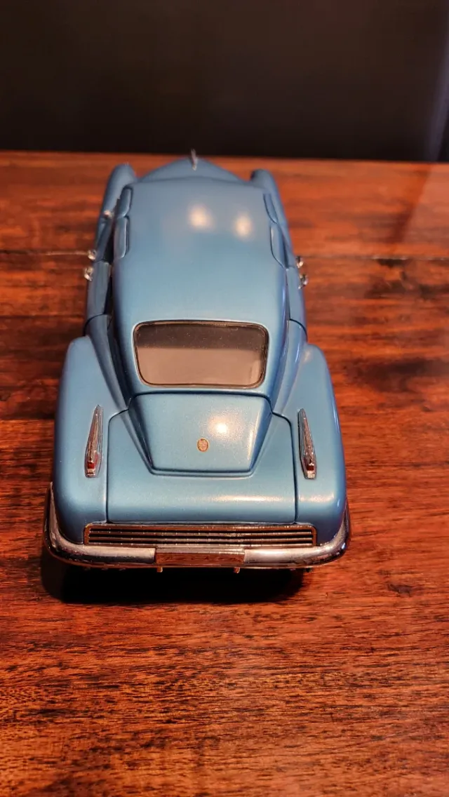 Coche a escala Tucker 1948 the franklin mint