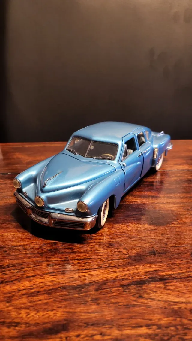 Coche a escala Tucker 1948 the franklin mint