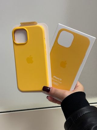 Cover MagSafe per iPhone 15