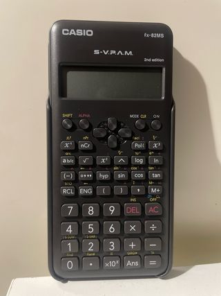 Calculadora Científica Casio fx-82MS 2nd Ed.
