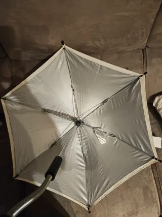 Sombrilla Bugaboo Beige con soporte y caja