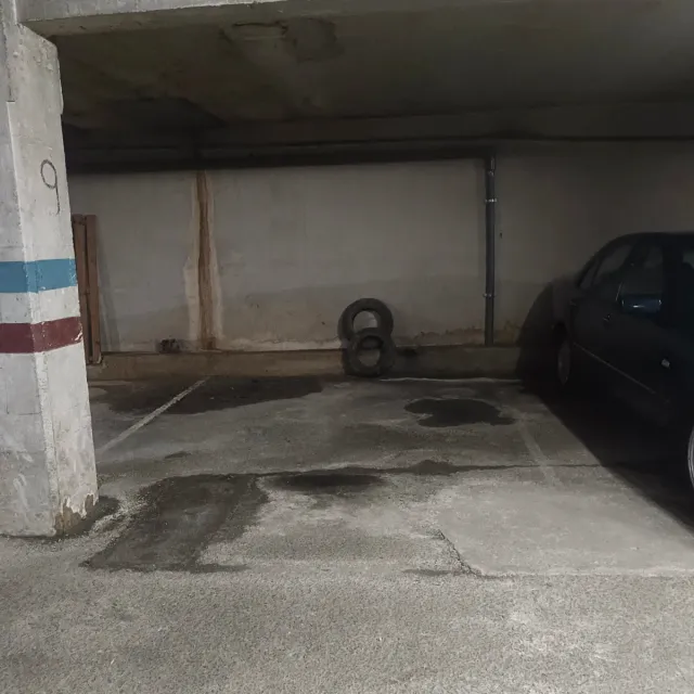 Se vende o se alquila plaza de garaje