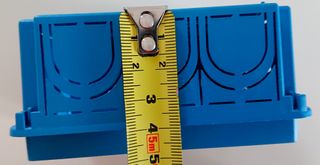 Scatola derivazione VIMAR, presa e 2 interruttori