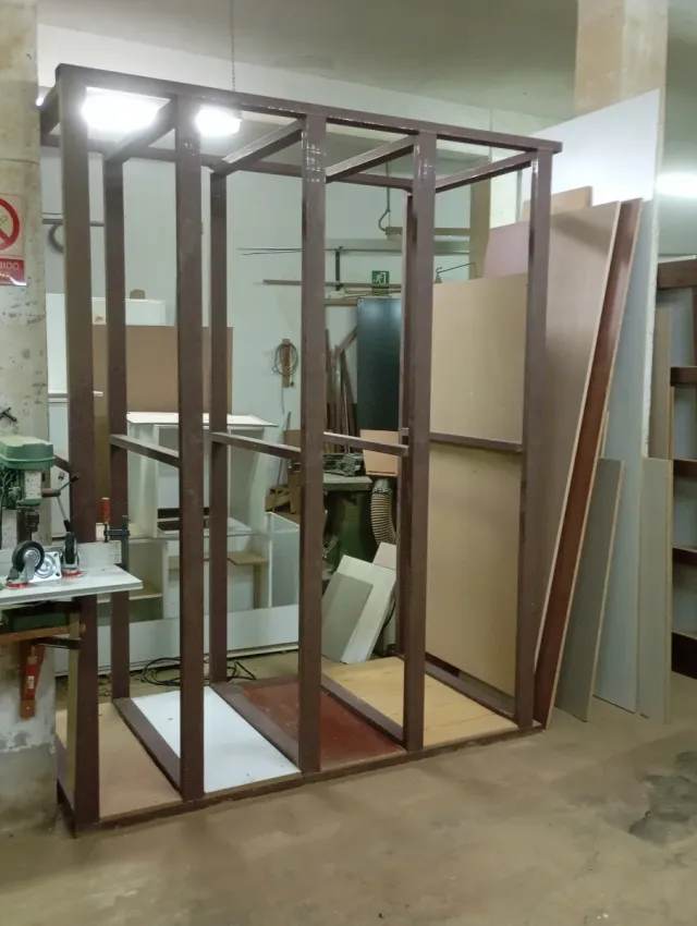 Estructura metálica para  almacenar tableros