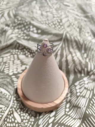 Anillo ajustable sol, luna y estrellas piedra rosa