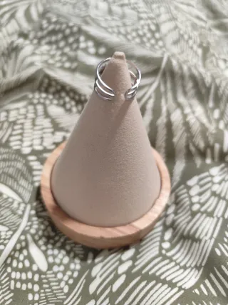 Anillo ajustable sol, luna y estrellas piedra rosa