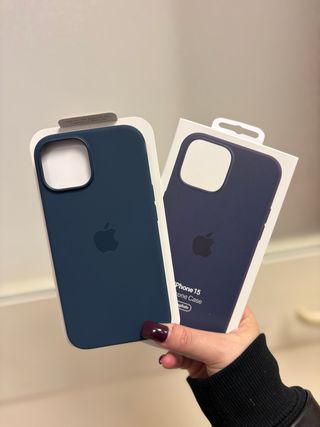 Cover MagSafe per iPhone 15