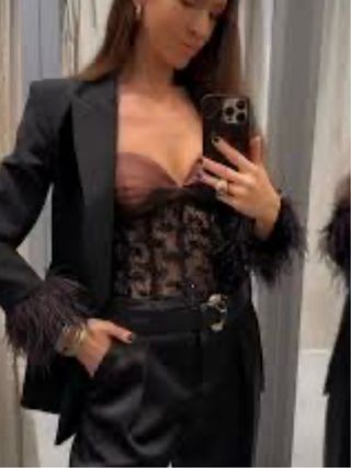 top corsetero encaje T/XS. zara