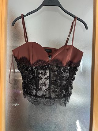 top corsetero encaje T/XS. zara