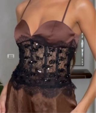 top corsetero encaje T/XS. zara