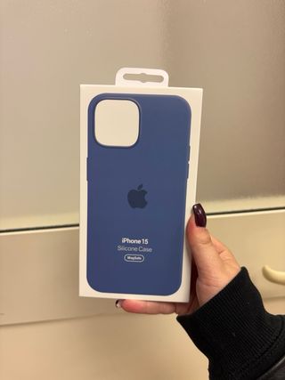 Cover MagSafe per iPhone 15