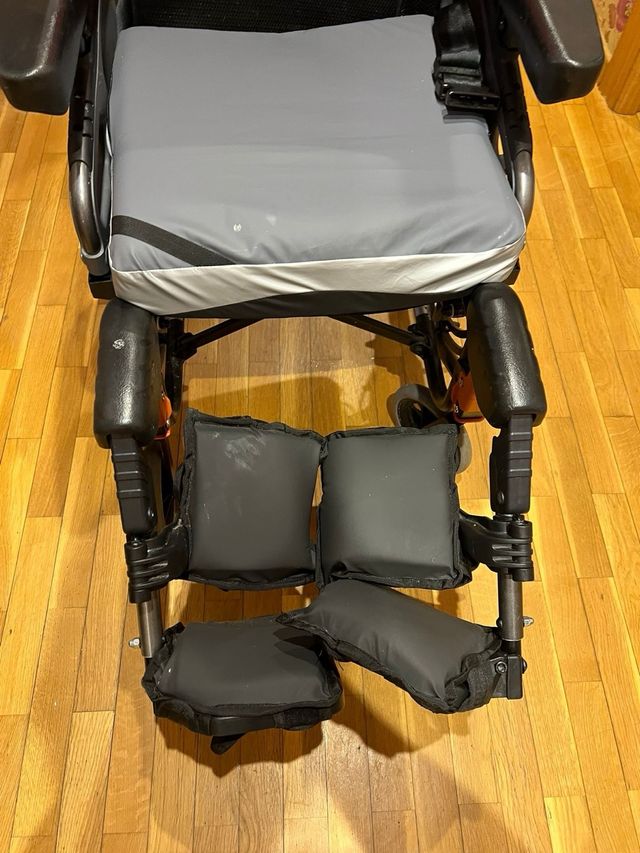 Silla de ruedas Karma infantil