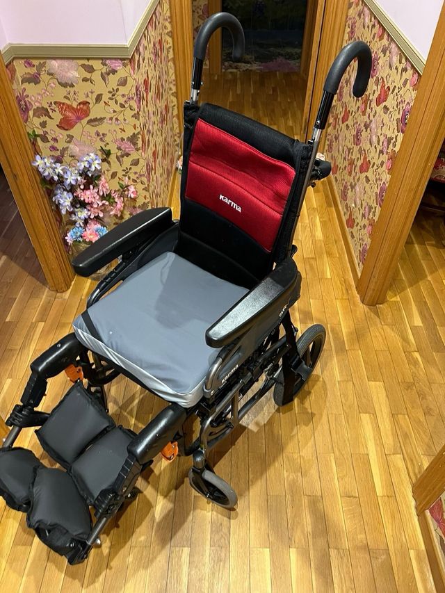 Silla de ruedas Karma infantil
