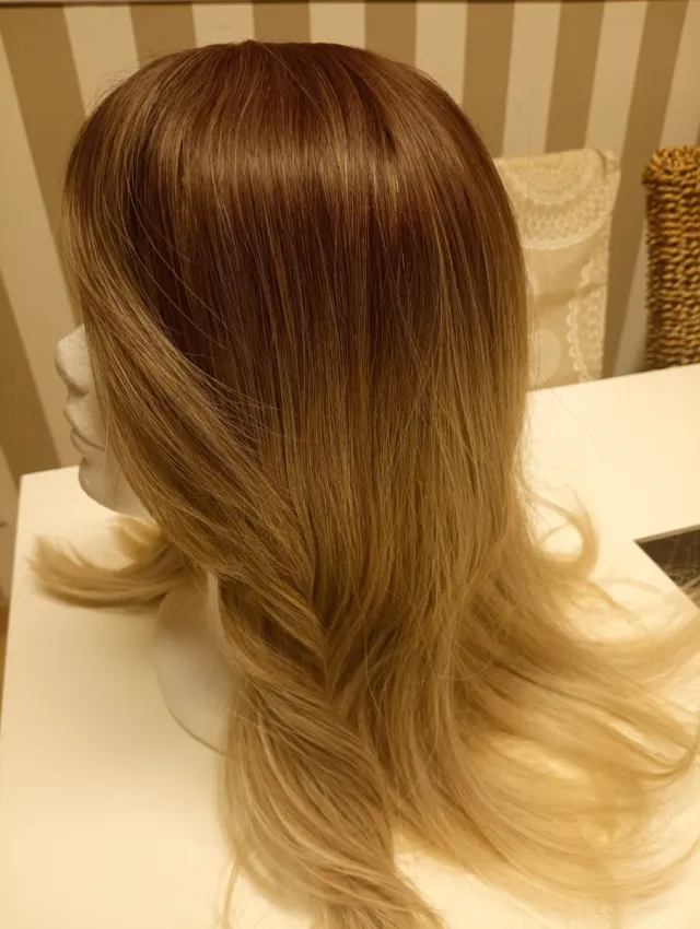 ❣️Peluca rubia larga degradada nueva a estrenar.