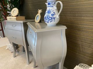 Conjunto 2 mesitas de noche plateadas