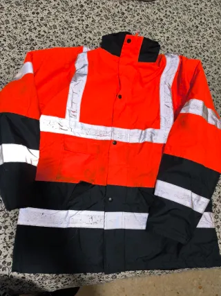 Parka Naranja y Negra Reflectante