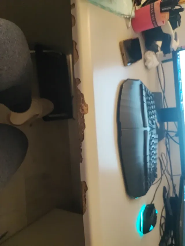 Mesa Escritorio básico, de madera aglomerada