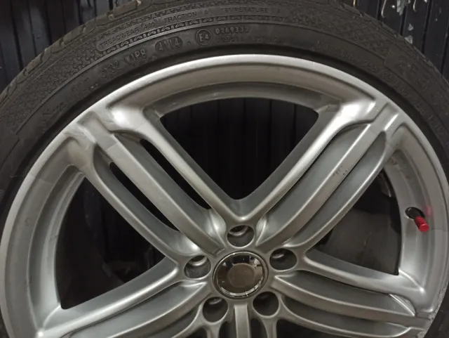 Llantas Audi 19 Originales con Neumáticos