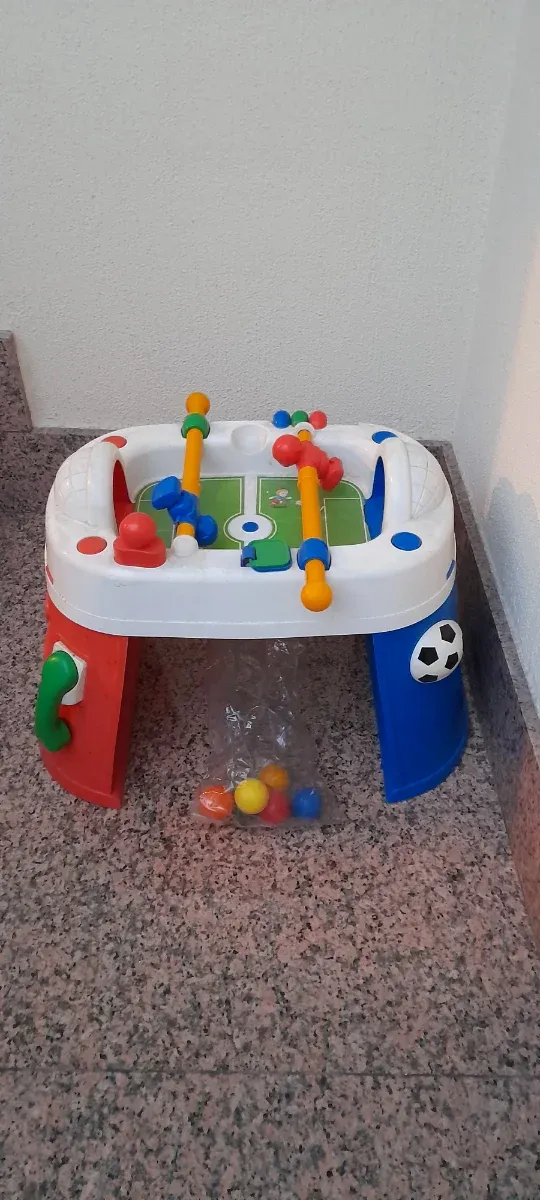 Futbolín para bebés