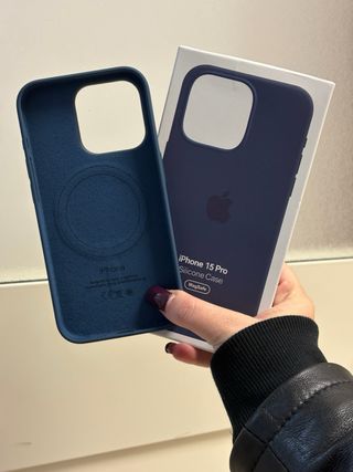 Cover MagSafe per  iPhone 15 Pro