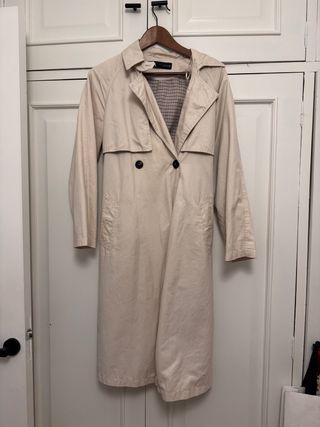 Trench Zara Tono Arena Talla XS