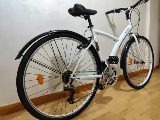 Bicicleta 28 pulgadas Btwin Original 300