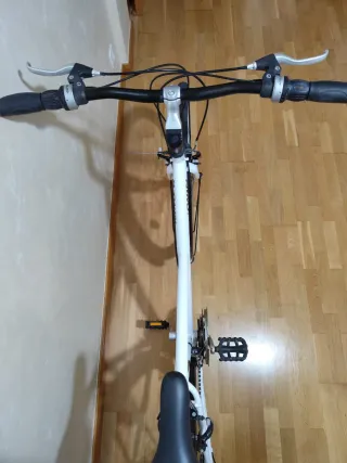 Bicicleta 28 pulgadas Btwin Original 300