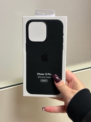 Cover MagSafe per iPhone 15 Pro