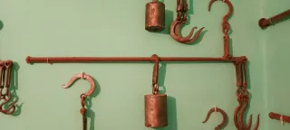 Antiguas balanzas romanas de hierro