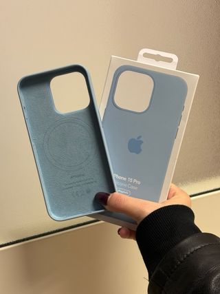 Cover MagSafe per iPhone 15 Pro