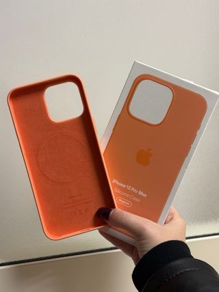 Cover MagSafe per iPhone 15 Pro Max