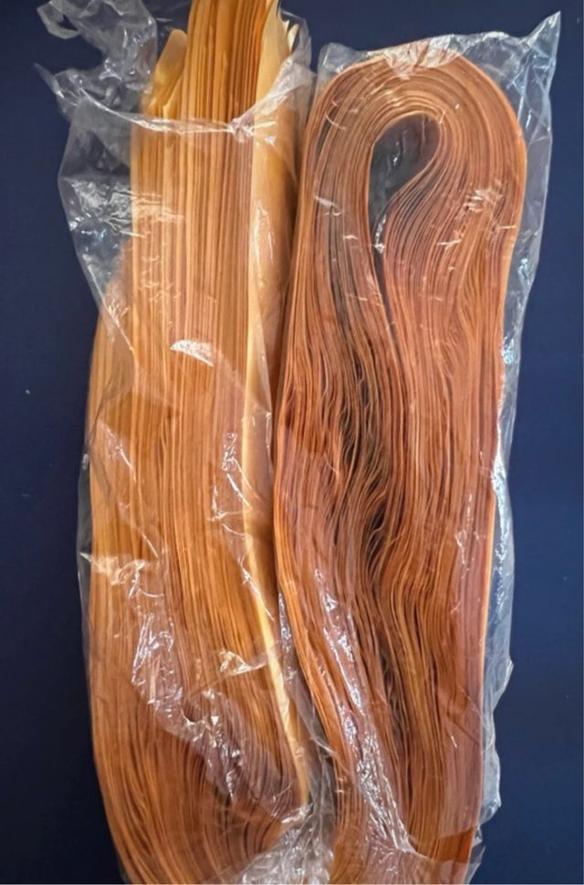 Lazos de regalo grandes dorados y azul cielo